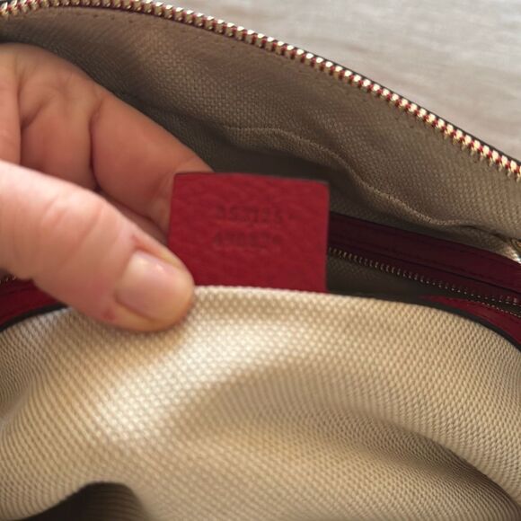 Gucci Red Leather Soho Bowler Chain Shoulder Bag - Picture 16 of 16